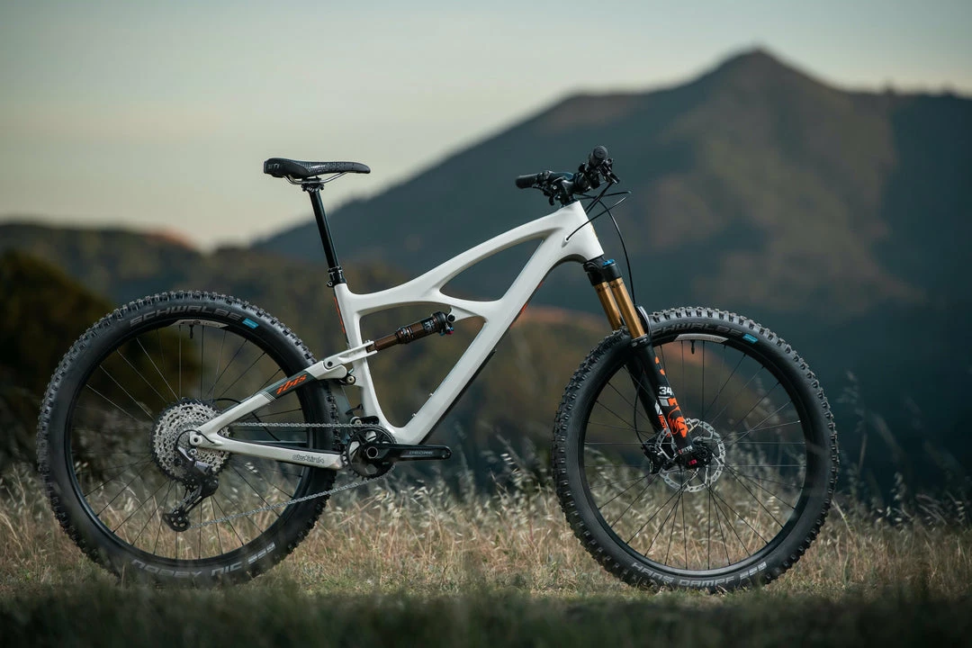 MTB Ibis Mojo V4 Mountain Bike 2 MTB Ibis Mojo V4 Mountain Bike