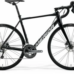 2022 Merida Scultura 300 Road Bike Disc