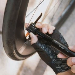 Topeak Roadie TT Hand Pump Tools