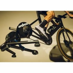 WAHOO KICKR SMART BIKE TRAINER GEN 5